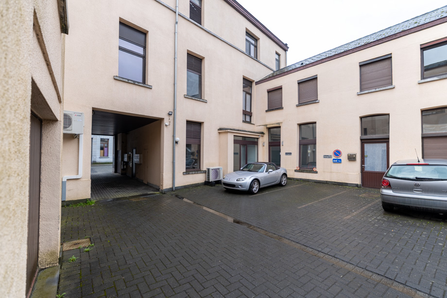 Jean-Jacques image 10