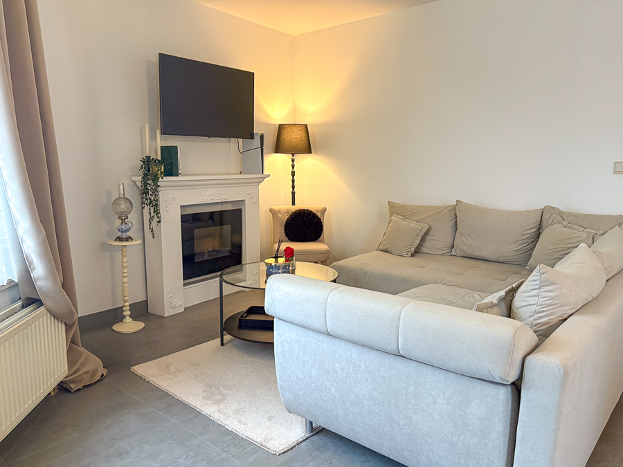 Mauricette-01 image 3