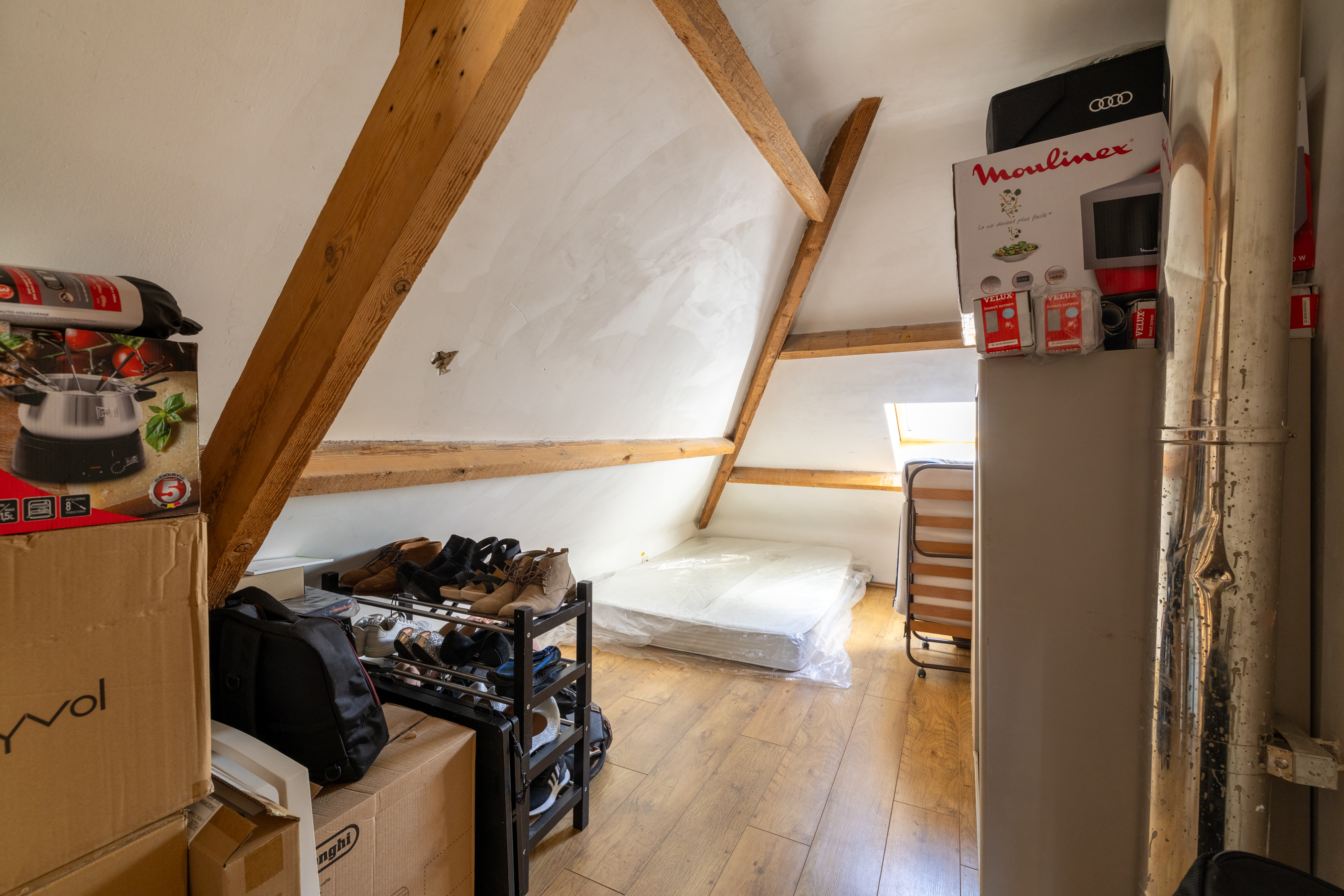 Max image 10
