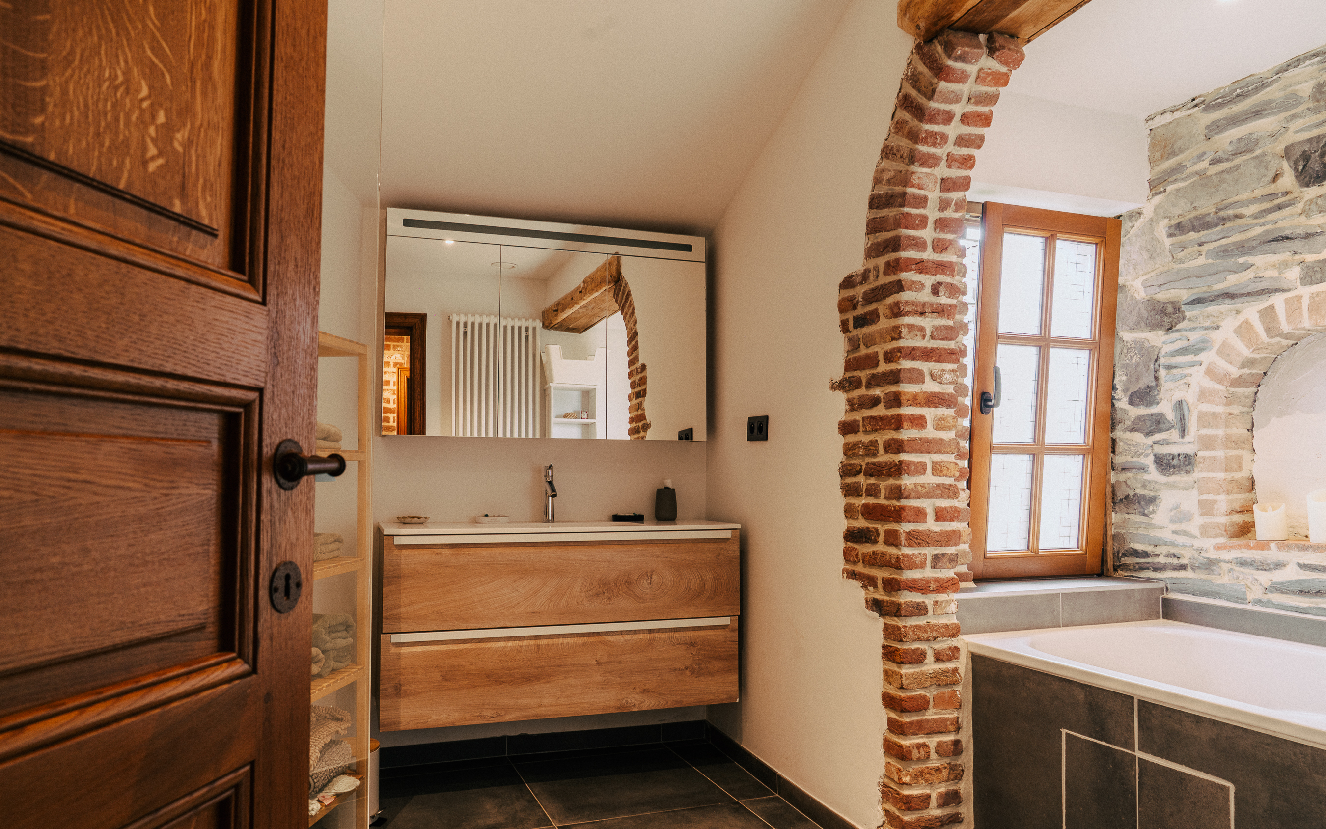Hestia image 15
